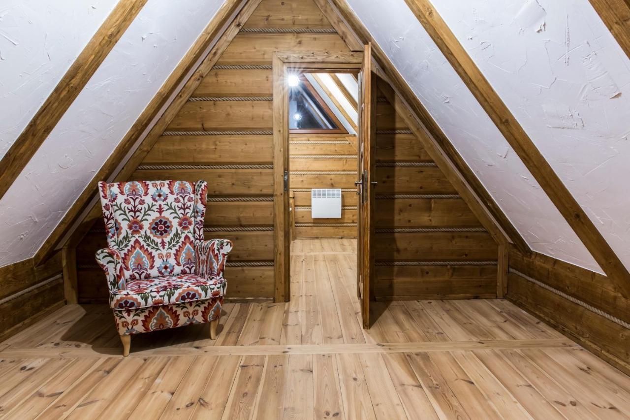 Apartamento Bajkowy & Dwupoziomowy Krzesany