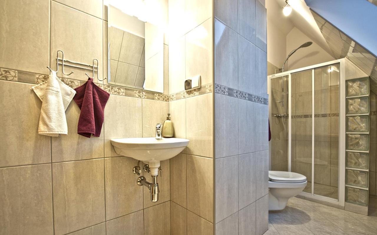 Bajkowy & Dwupoziomowy Krzesany Apartamento