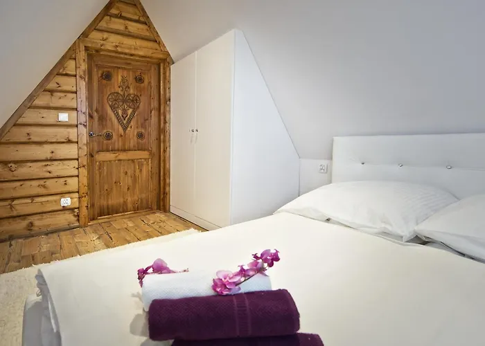 Apartament Bajkowy & Dwupoziomowy Krzesany